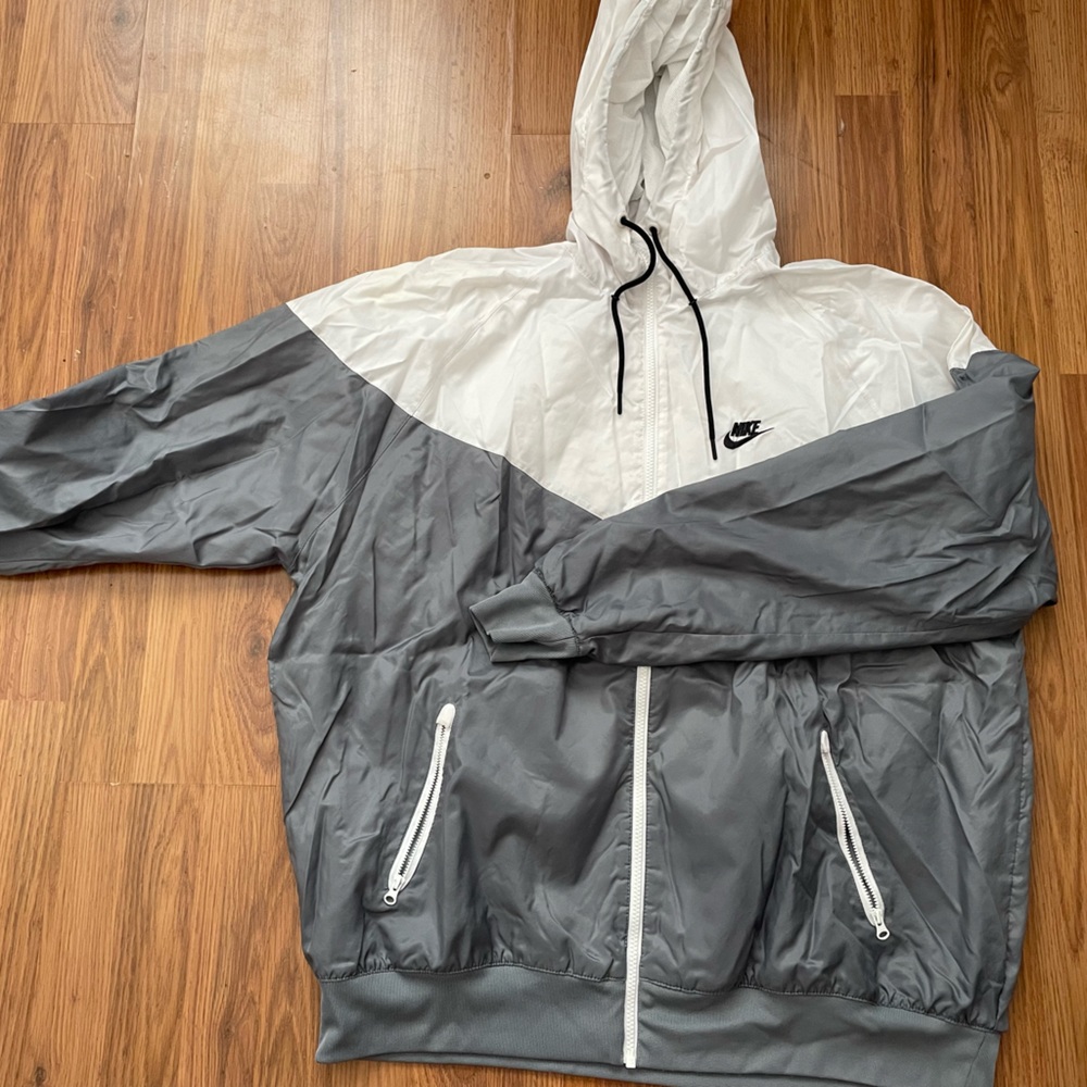 Nike windbreaker